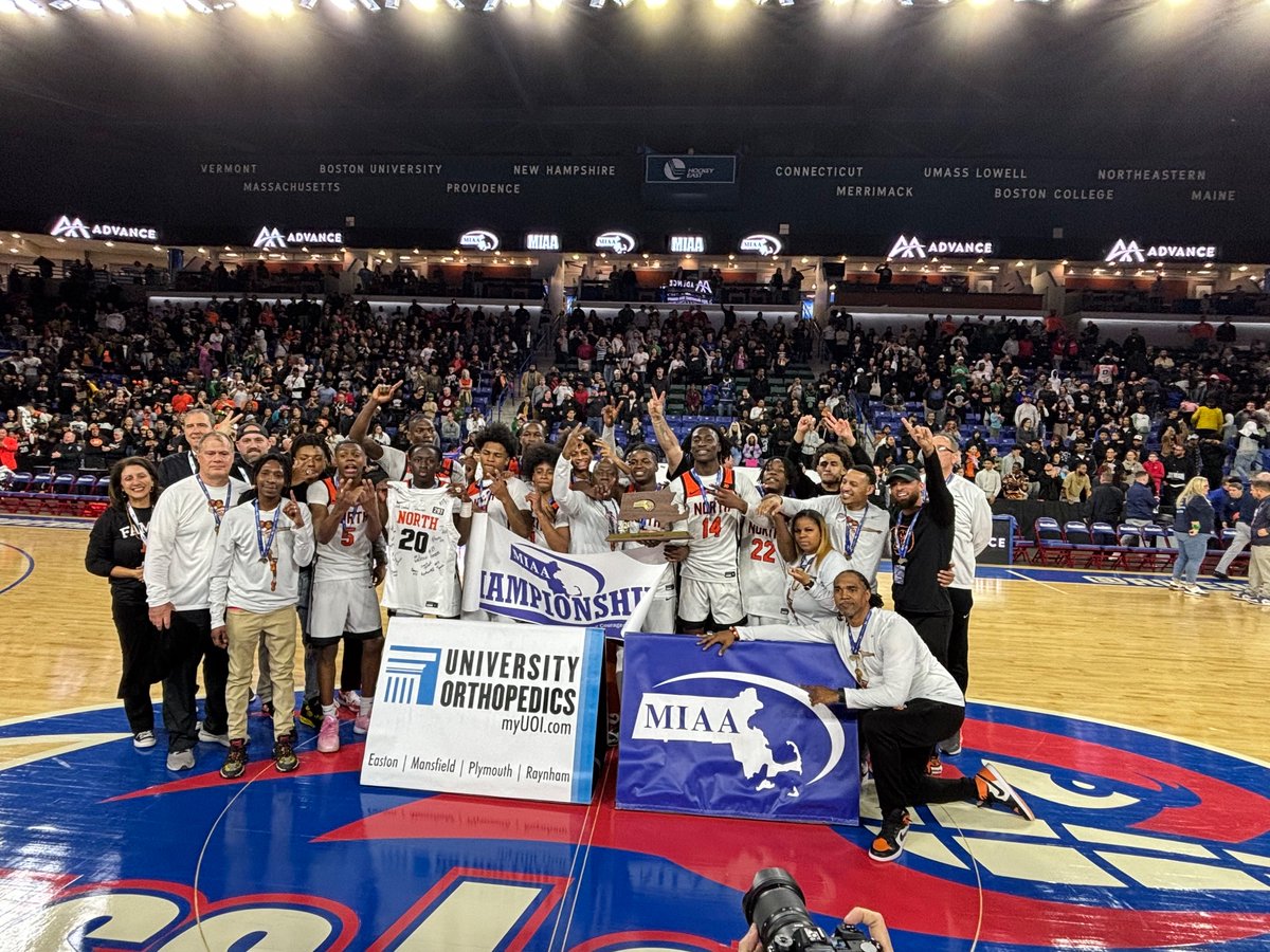 🏀 Congratulations to the 2024 MIAA Division 1 Boys Basketball state champion: North High FINAL North High 59 Franklin 53 Back-to-back titles for the Worcester powerhouse. @northhighbball @FHSSports