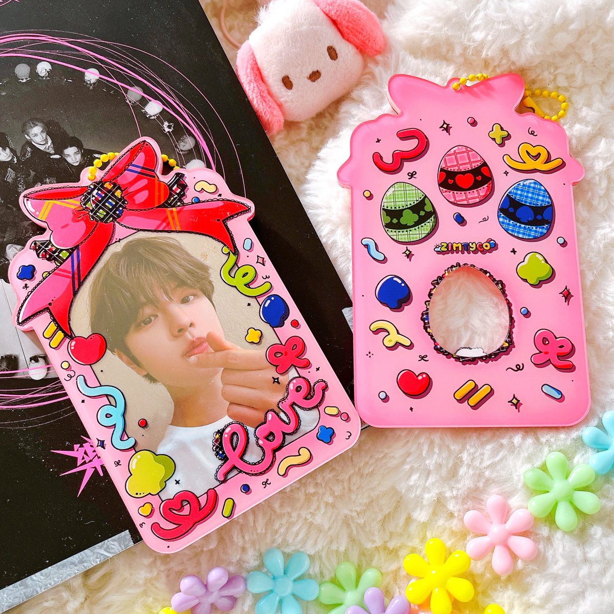 💖Shugo Chara Acrylic PC Holder Reveal💖

new acrylic pc holder inspired by shugo chara will be available as a donation gift for <a href="/cafelovestay/">Cafe Lovestay❣️🍀</a> #MyGuardianSKZ anniversary event🤍 donate now before we run out~

i hope yall like it🥰 
#straykids #skz #straykidsfanart