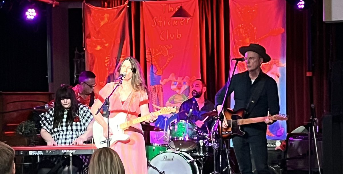 Great Sunday afternoon - for young and old- seeing the wonderful @russack_alannah band feat @hellodrjadey 🎹 at the Petersham Bowlo. Live music 🎶 is good for the soul. Afternoon delight! Thanks Lannie and all involved 🎸 🥁 🎤