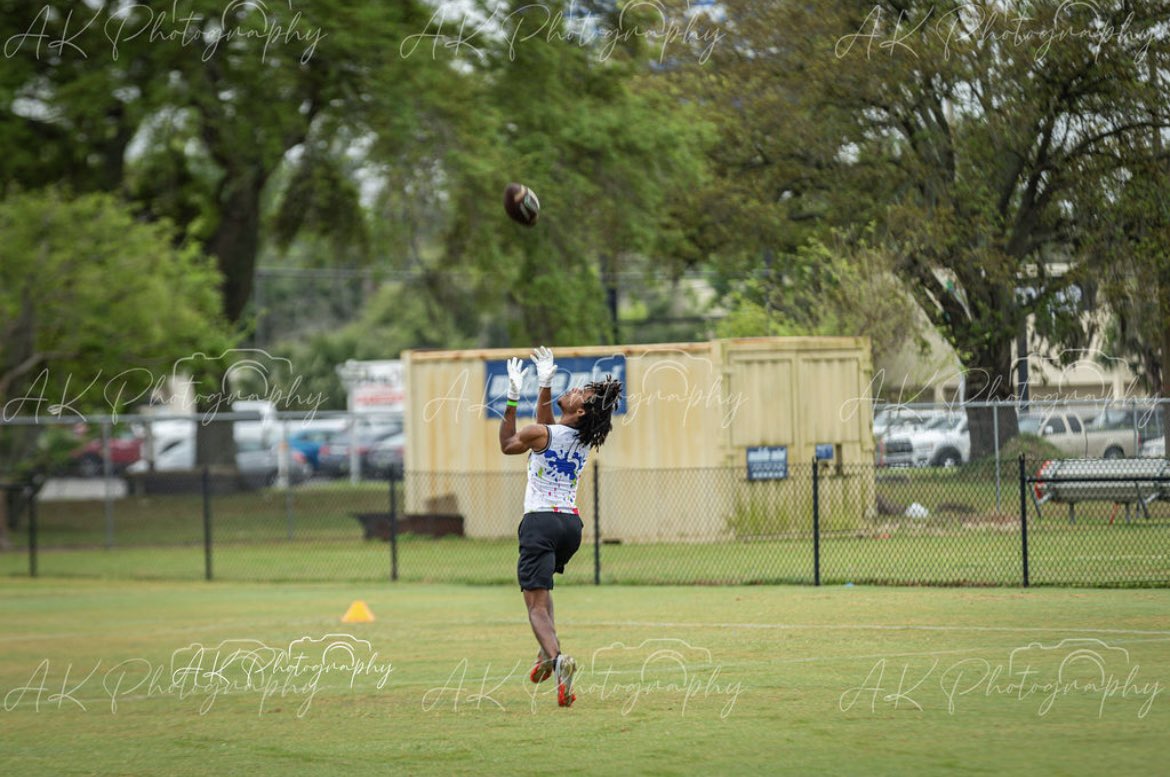WingfieldNasir's tweet photo. @Sop7v7 @COACH386RUSS @darkside_sportz @CoachSquatty @atlantic_sharks https://t.co/rqCHxsjcSk