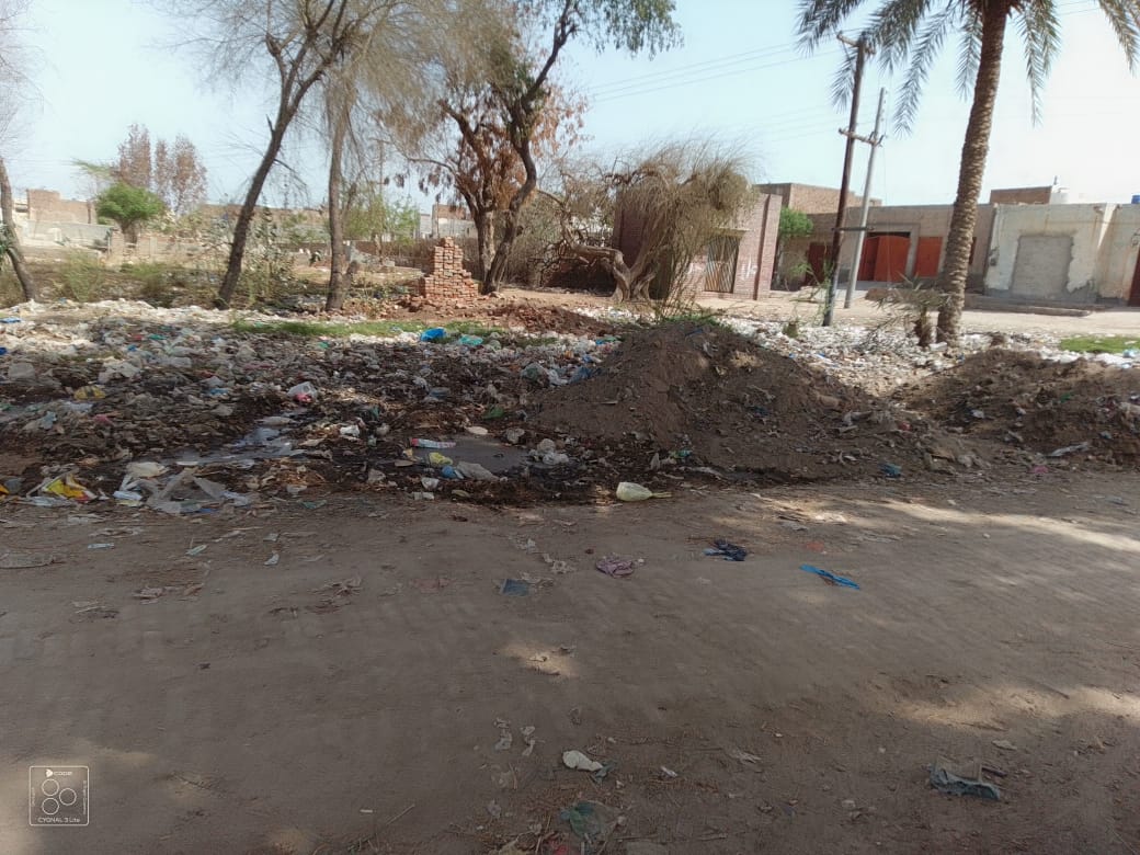 Abaidofficial27's tweet photo. @chsandhilaa @MaryamNSharif @DcKhanewal  @GovtofPunjabPK @Multanنظام آباد خانیوال میں صفائ کام ادھورا چھوڑ کر چلے گئے لیولنگ بھی نہیں کی۔سیوریج سسٹم تباہ حال ہےاسکے علاؤہ کوڑا دان بھی چوکوں میں  نصب نہیں کیے 
شھر کا یہ حال ہے گاؤں کا کیا حال ہوگا
@CommissionerMu2 https://t.co/i1UW1mtjQQ