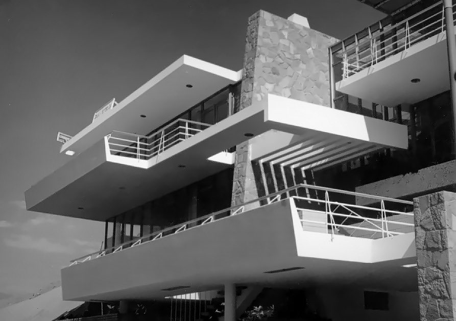 TRES60Blog's tweet image. La Casa Pye, obra de Walter Weberhofer y Benjamín Velasco proyectada entre 1957 en Santa María del Mar, en Lima (Perú).

#midcenturyhouse #modernarchitecture #arquitecturamoderna #formamoderna #CasaPye #WalterWeberhofer #BenjaminVelasco