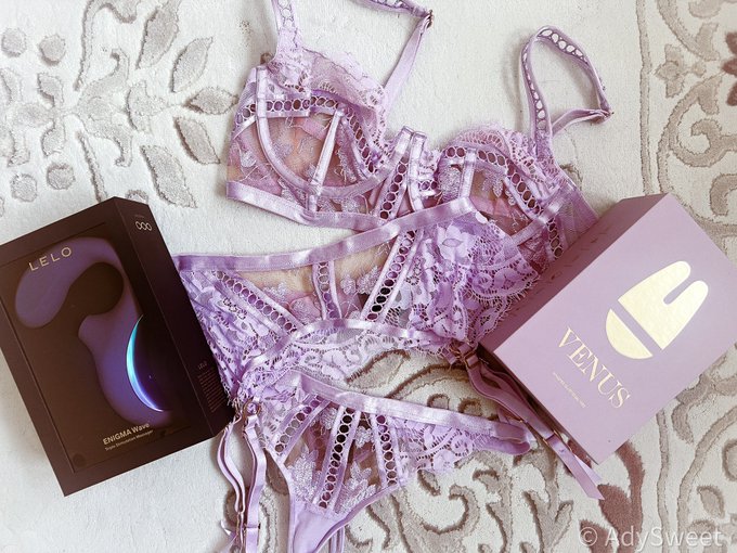 Online in 15 minutes 💜  Today&rsquo;s cum show will be 💜PURPLE💜  We will try not one, but TWO brand new purple