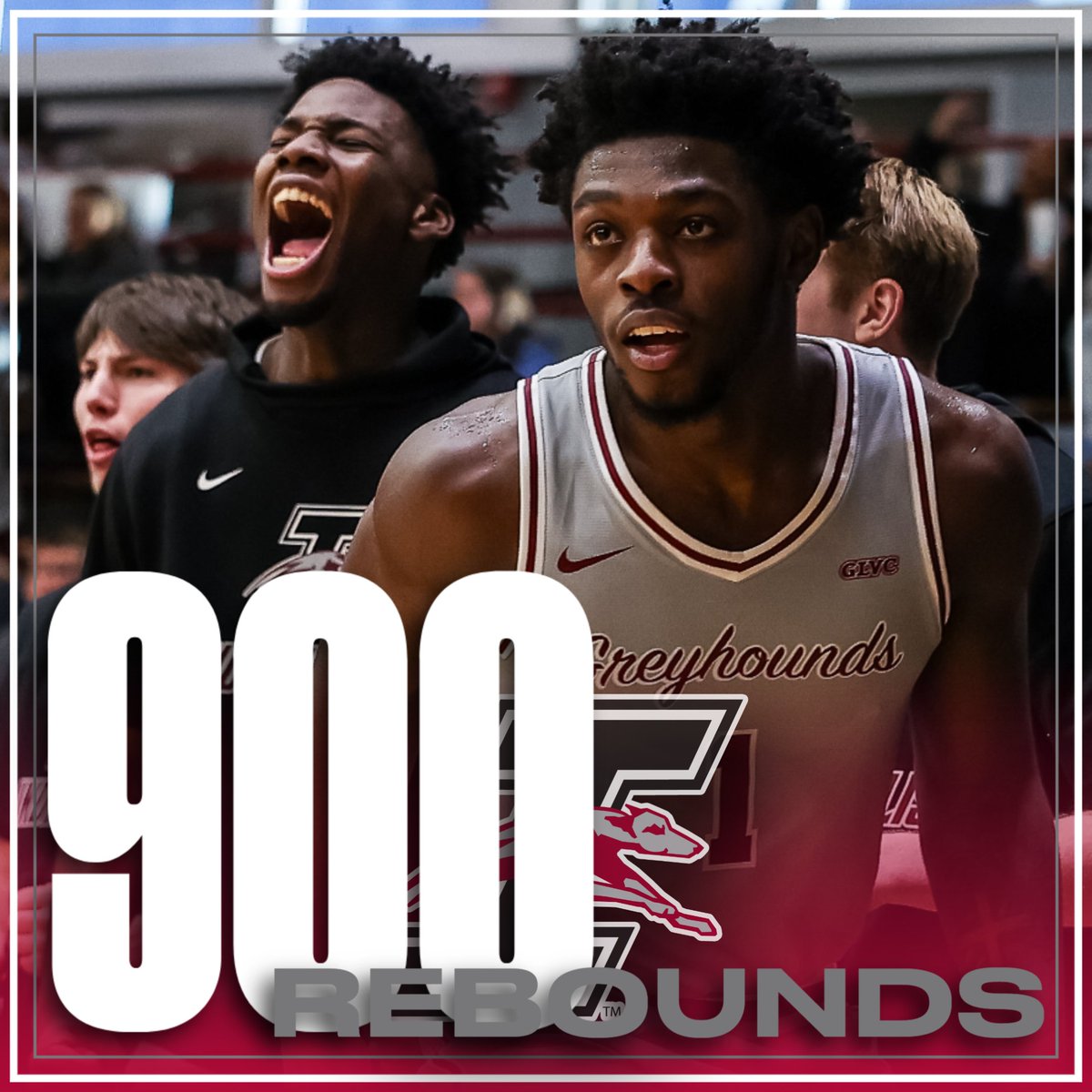During the first half, Kendrick Tchoua just the fifth Greyhound EVER to reach 900 career rebounds! 👏👏👏
