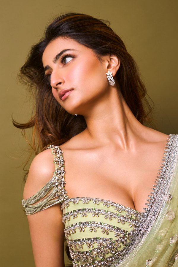 GI6_PrcbwAAcxoL?format=jpg&name=900x900