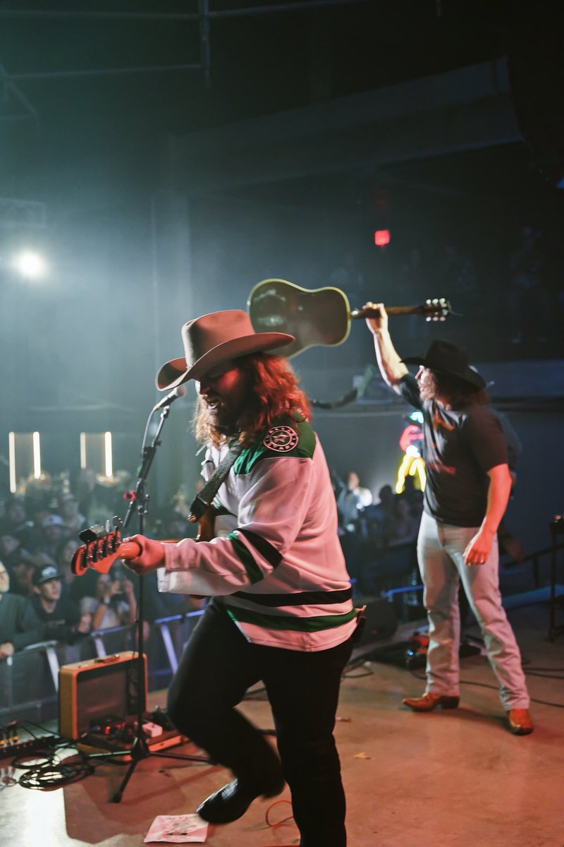 JoshMeloyMusic's tweet photo. We had us a Texas sized party last night in the Stockyards 🇺🇸 https://t.co/IEPEhl9dW8