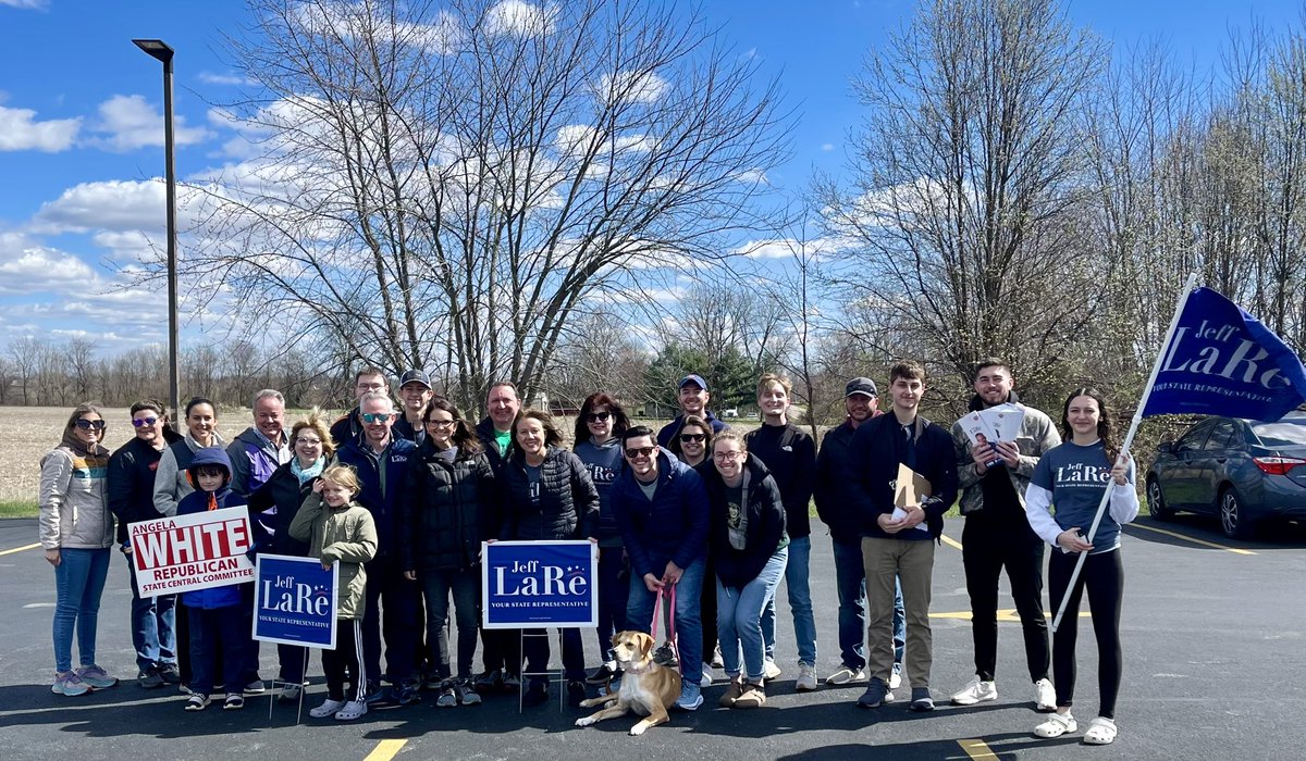 Team Jeff LaRe was out at full strength talking with voters today in Fairfield County!

Rep. LaRe is the ONLY candidate endorsed by the Fairfield County GOP, and his endorsement was unanimous. 

His opponent is a voting member, so even he knows Jeff is the best choice! 🇺🇸 💪
