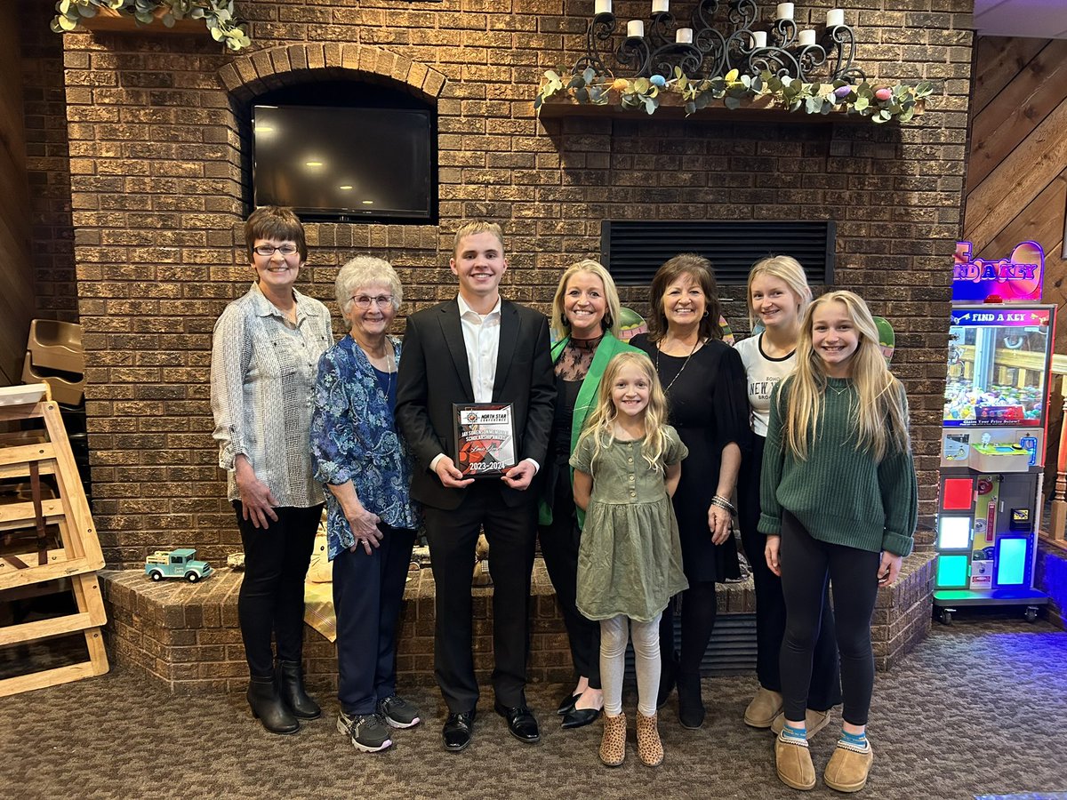 GryglaSchool's tweet photo. Congratulations to @BbbChargers honored today at the North Star Banquet at The Dell Steakhouse in Argyle.

Most Outstanding Player:  Lewis Jones
All-Conference:  Blake Rychlock and Lewis Jones
Coach of the Year: Andrew Sundberg
Jay Sorenson Memorial Scholarship:  Lewis Jones https://t.co/yX0UMIpyFy
