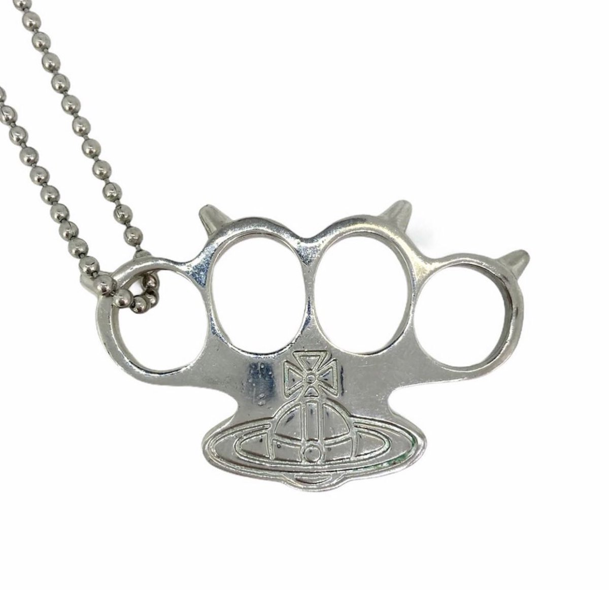 _HDD's tweet photo. Vivienne Westwood Brass Knuckles Necklace https://t.co/qHebCGqFrx