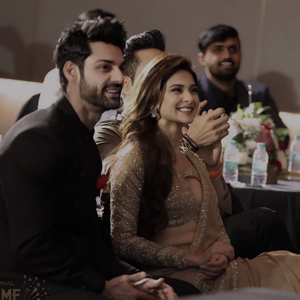 kamlieditsx's tweet photo. Wahi posting these on his ig aww 🫠🩷

#jenniferwinget #KaranWahi 
#raisinghanivsraisinghani https://t.co/83OE9iMElB