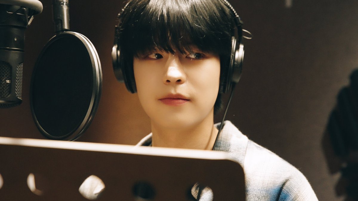 SEUNGM1NE's tweet photo. HOW IS MARCH GETTING BETTER AND BETTER???

1) SEUNGMIN’S FIRST FW ATTENDANCE AND EVEN RANKED 6TH FOR EMV INFLUENCER RANKS

2) HIS 3RD OST AND UPCOMING 4TH OST

3) HIS FIRST PITCH FOR A FREAKING MLB SERIES????

what in the world is thisssssss https://t.co/Mp1y3c96KS