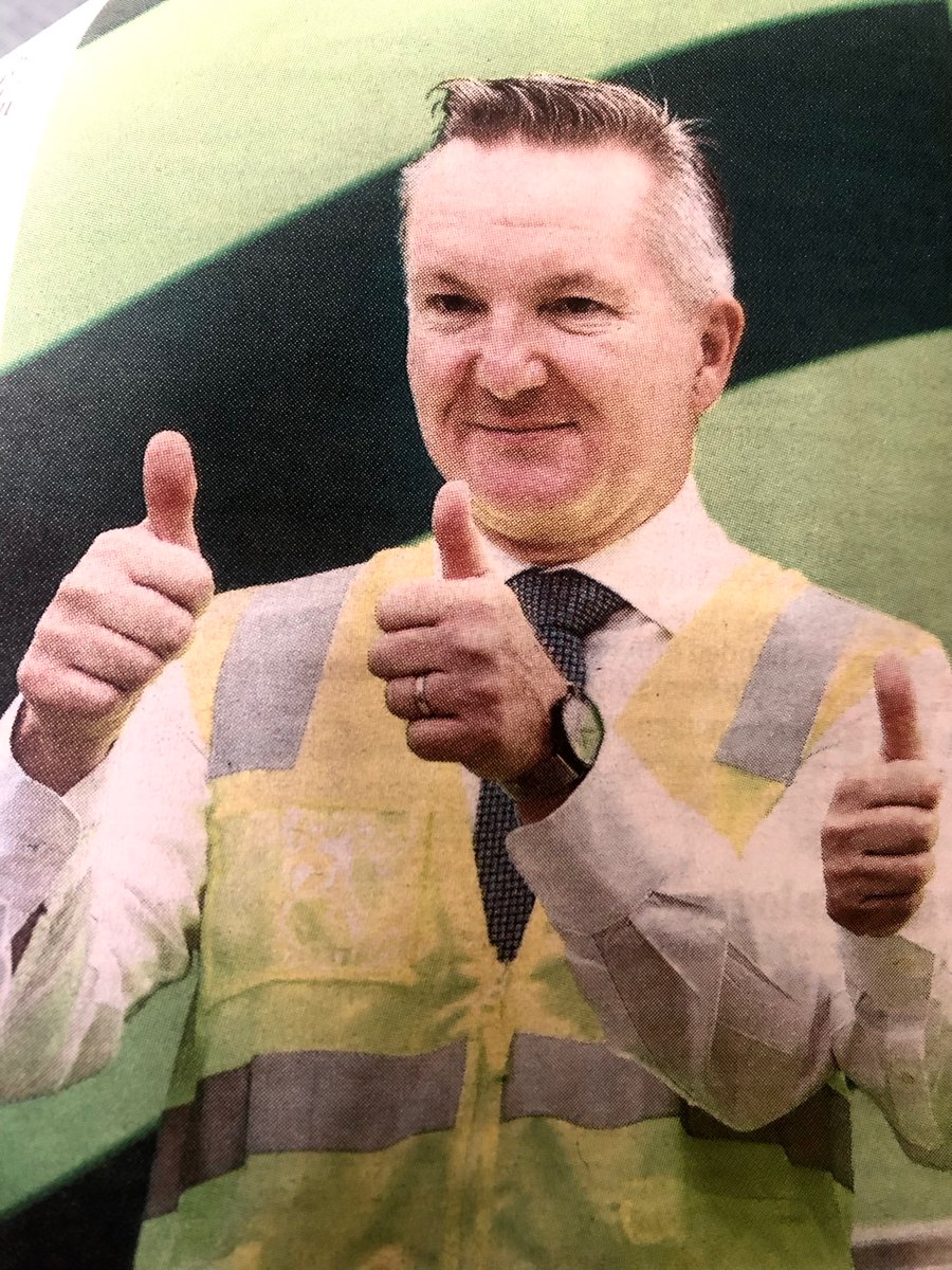 Bozo Bowen, world’s most idiotic “climate minister”, launches 60 electric trucks to save the planet. Each of the Team Global Express trucks cost taxpayers $330,000 in govt subsidies. You can buy a diesel truck for $200,000. Will someone hand Bozo a calculator!