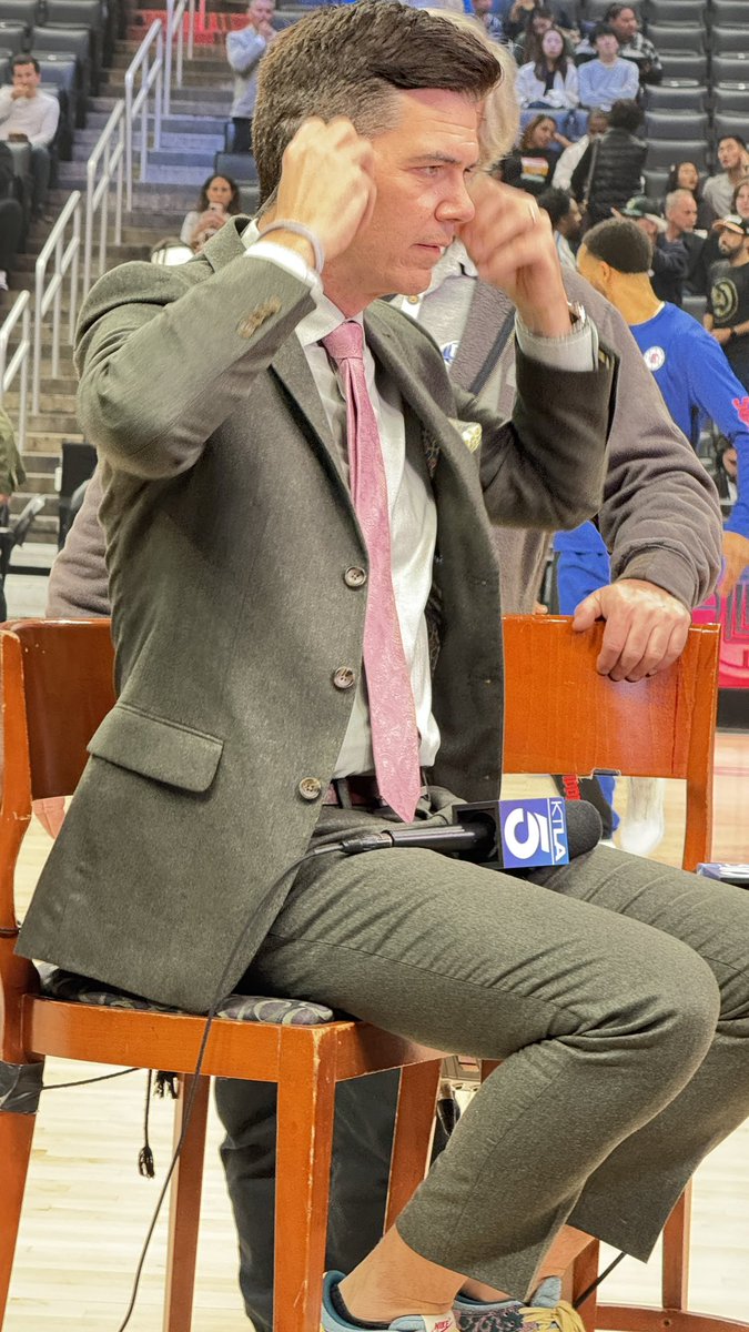 cswboss's tweet image. #ClipperNation We’re so lucky to have the best announcer in the game. @BSieman is so kind and courteous towards the fans every time I see him. I can feel that today is the game that #brewmaster will go off. I will tell you why after the game.