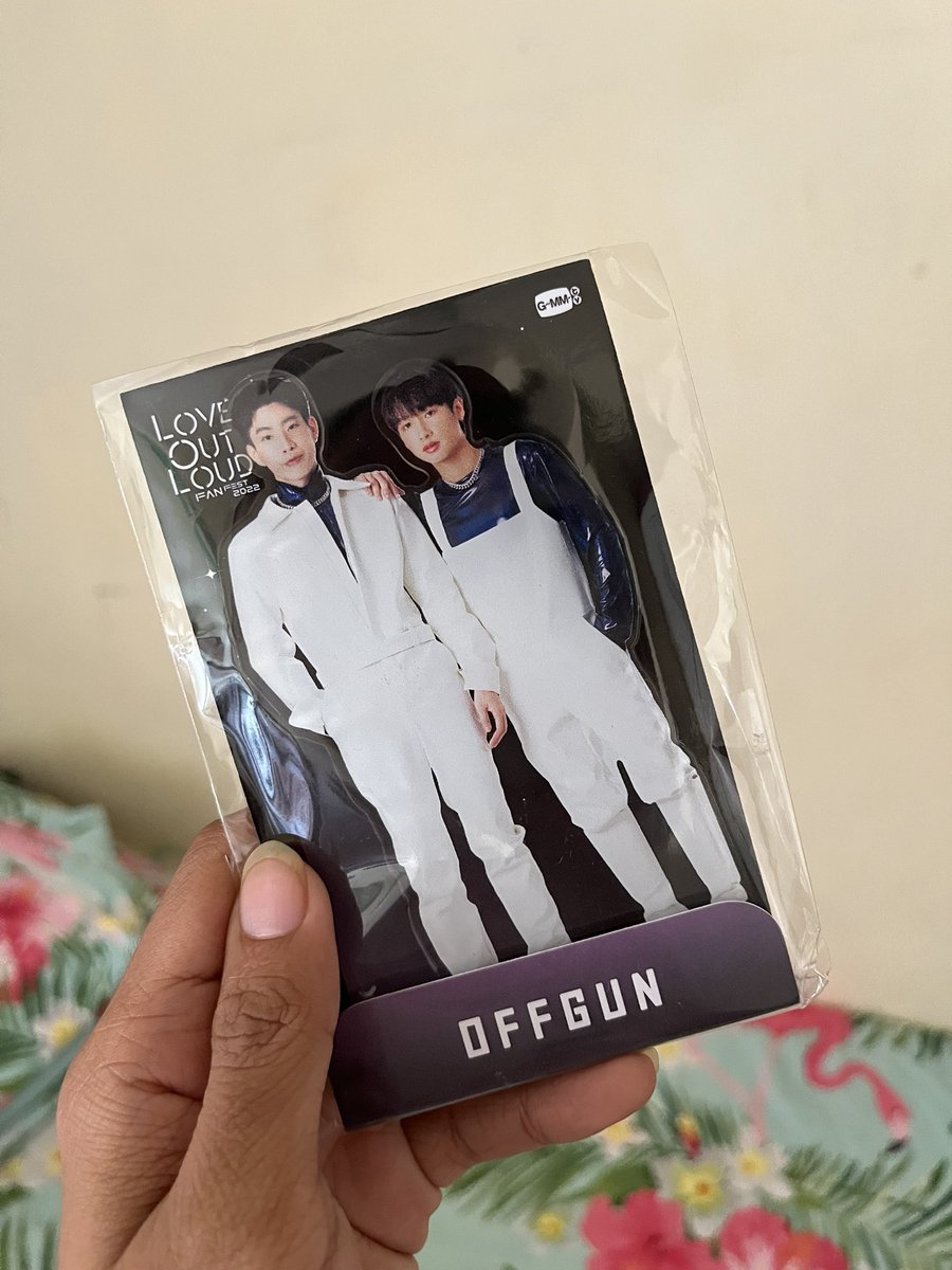 jumpolhoe's tweet photo. OffGun LOL Standee
500php + LSF https://t.co/gSdUX4HXe5