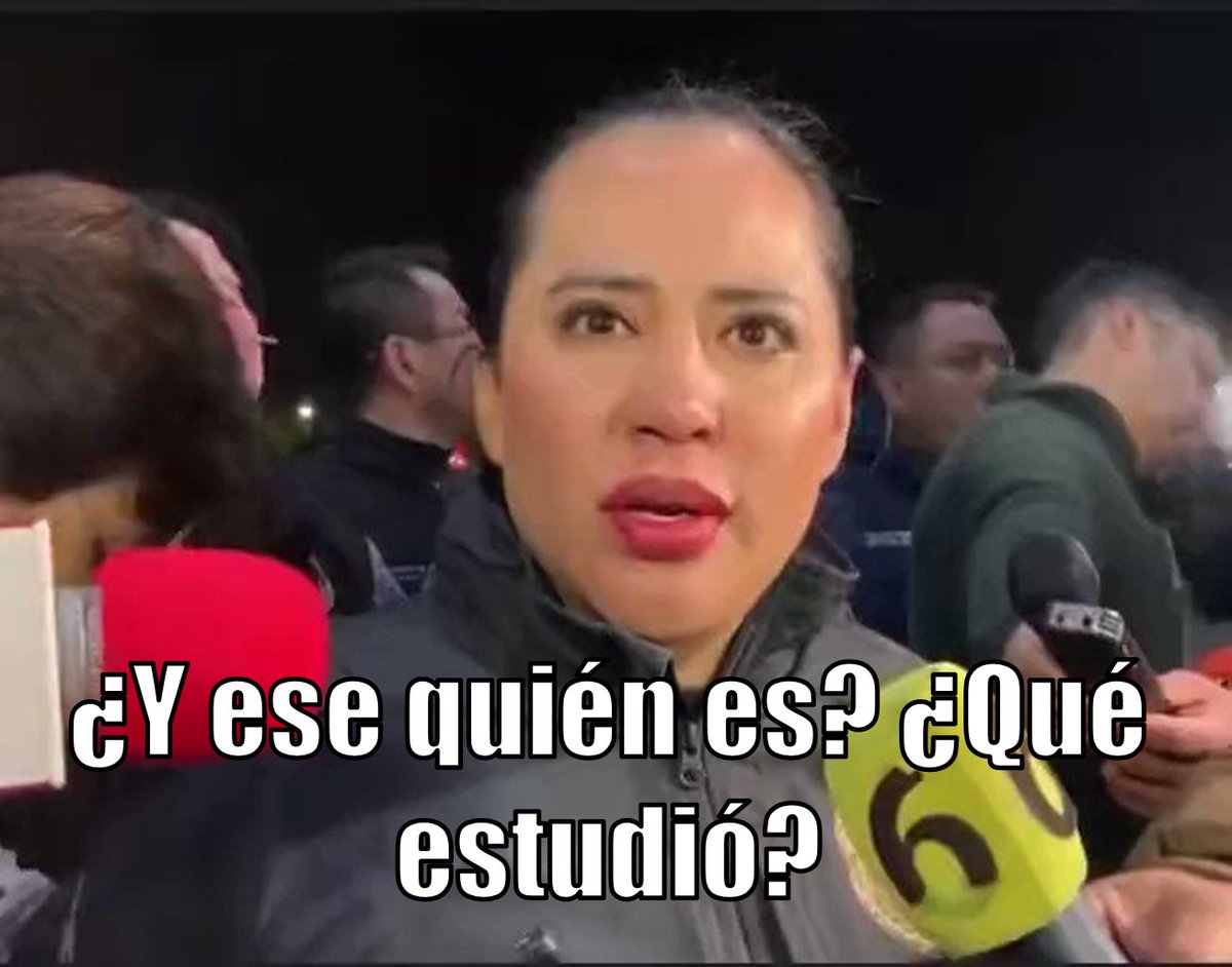 VeroTeigeiro's tweet photo. El 99% de los chilangos viendo a Salomón Chertorivski: 

#DebateChilango https://t.co/KIw30x8pJr