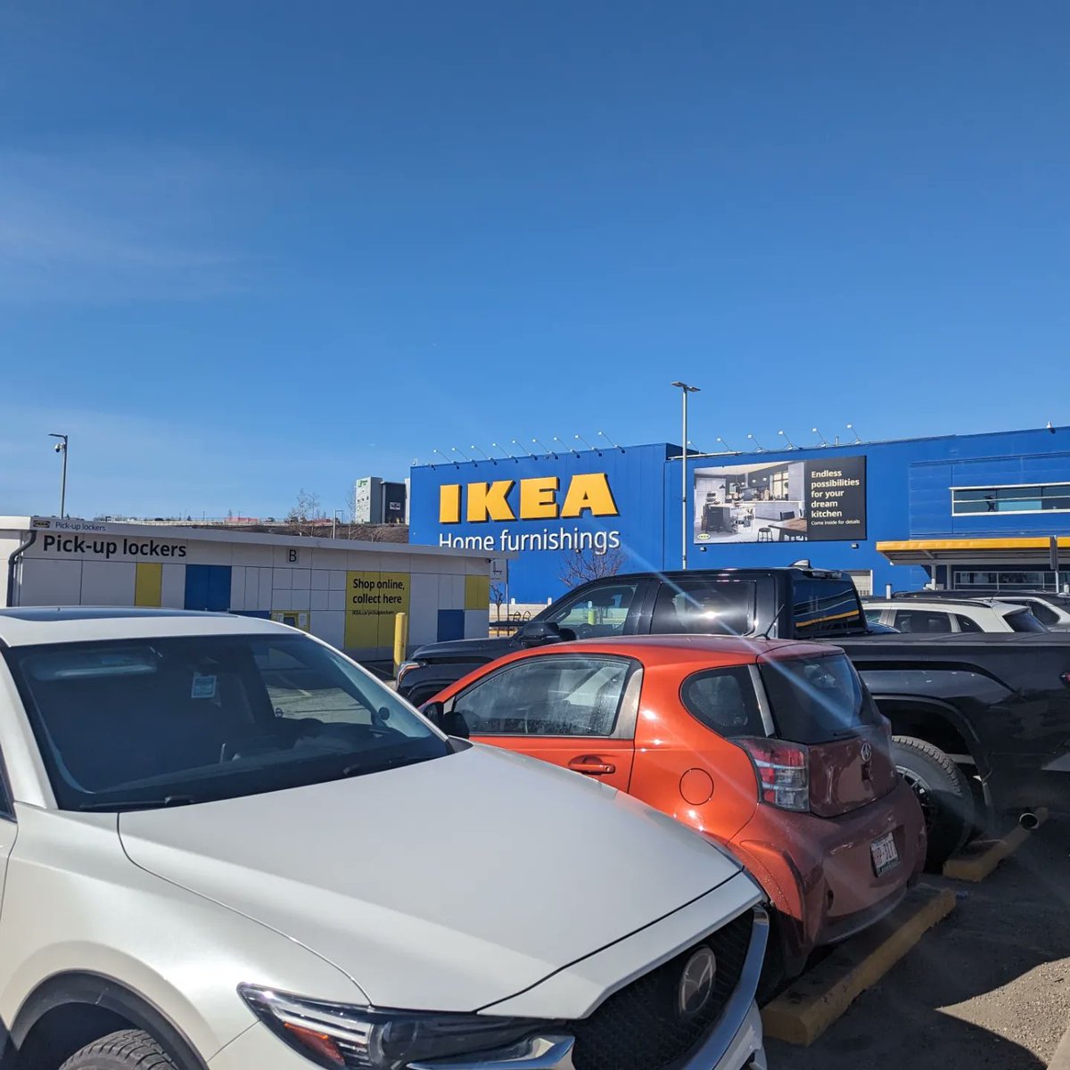 Princess__Fiona's tweet image. Day 77 of #100DaysOfHappy 

The end of Bestie Weekend! Till next time! Had a good visit this morning, and some time with my nephews. Then off to IKEA to buy some stuff for the house, and add to The Sharky Family. 

It was also an amazingly beautiful day!