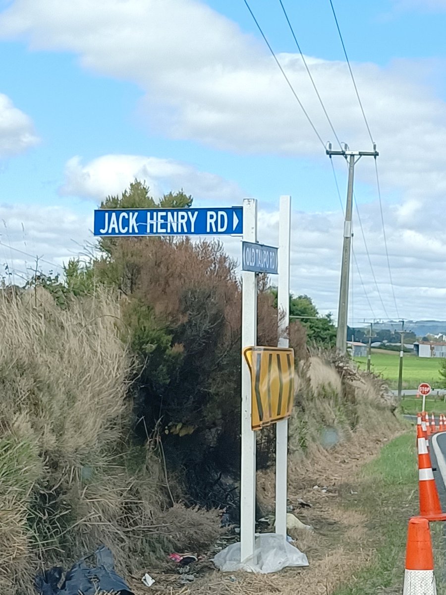 EatSleepFutball tweet media