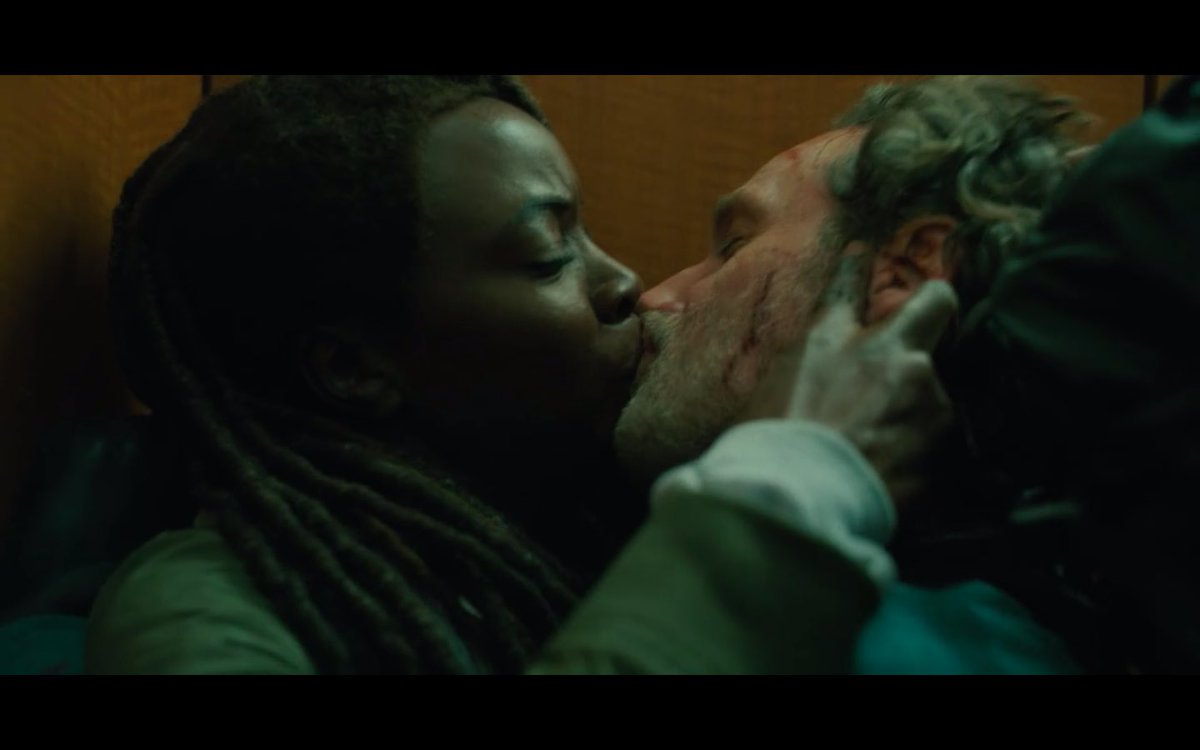 TWalkingDWorld's tweet photo. Not Rick and Michonne making out in an elevator IN A COLLAPSING BUILDING 😂 

#TheOnesWhoLive https://t.co/KjYXr0EUZu