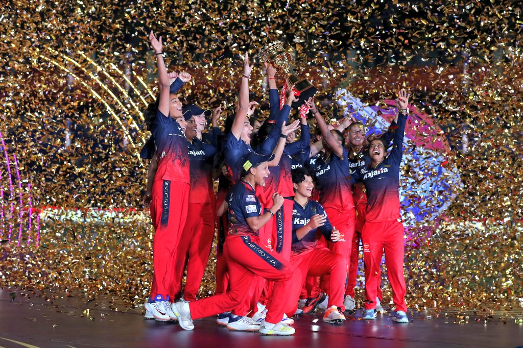 Many many congratulations 🎉😍to @RCBTweets on the WPL title win! Happy for one of the most loyal fanbase in sport. #WPLFinal #PlayBold #ನಮ್ಮRCB #SheIsBold #WPL2024 #WPLFinal #DCvRCB @mandhana_smriti #ViratKohli𓃵 #bloodbath #Hunted #Putin #IPL2024 #Perry #Indian