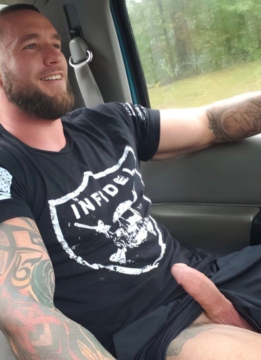 voyeurgayspy's tweet photo. #straightexhib #publicexhib #gayroad #carcruising https://t.co/wPynLfgVV5
