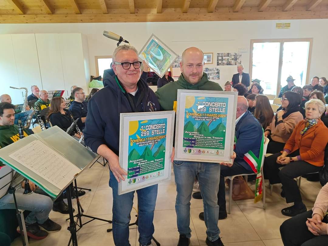 AmatriceCM's tweet photo. 𝗖𝗼𝗻𝗰𝗲𝗿𝘁𝗼 299 𝘀𝘁𝗲𝗹𝗹𝗲 ~ 𝗣𝗿𝗲𝘁𝗮𝗿𝗲
La musica è anche #condivisione, #comunità e #appartenenza per questo siamo orgogliosi di aver contribuito in piccola parte alla realizzazione di questo meraviglioso evento che ci auguriamo che sia il primo di una lunga serie! https://t.co/pAIUd58VzE