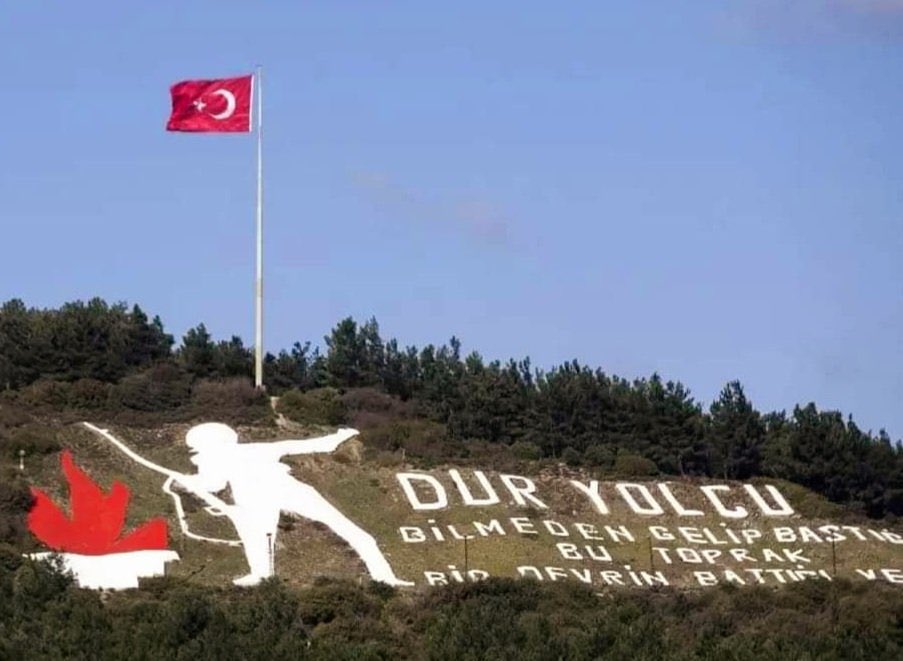 Türk Tarihinin, Türk Milletinin dönüm noktasıdır Çanakkale Destanı🇹🇷
18 Mart Çanakkale Zaferinin 109. yılında Gazi Mustafa Kemal Atatürk ve Silah Arkadaşlarını, İstiklal Kahramanlarımızı, Şehit ve Gazilerimizi saygı, rahmet ve minnetle anıyoruz🇹🇷