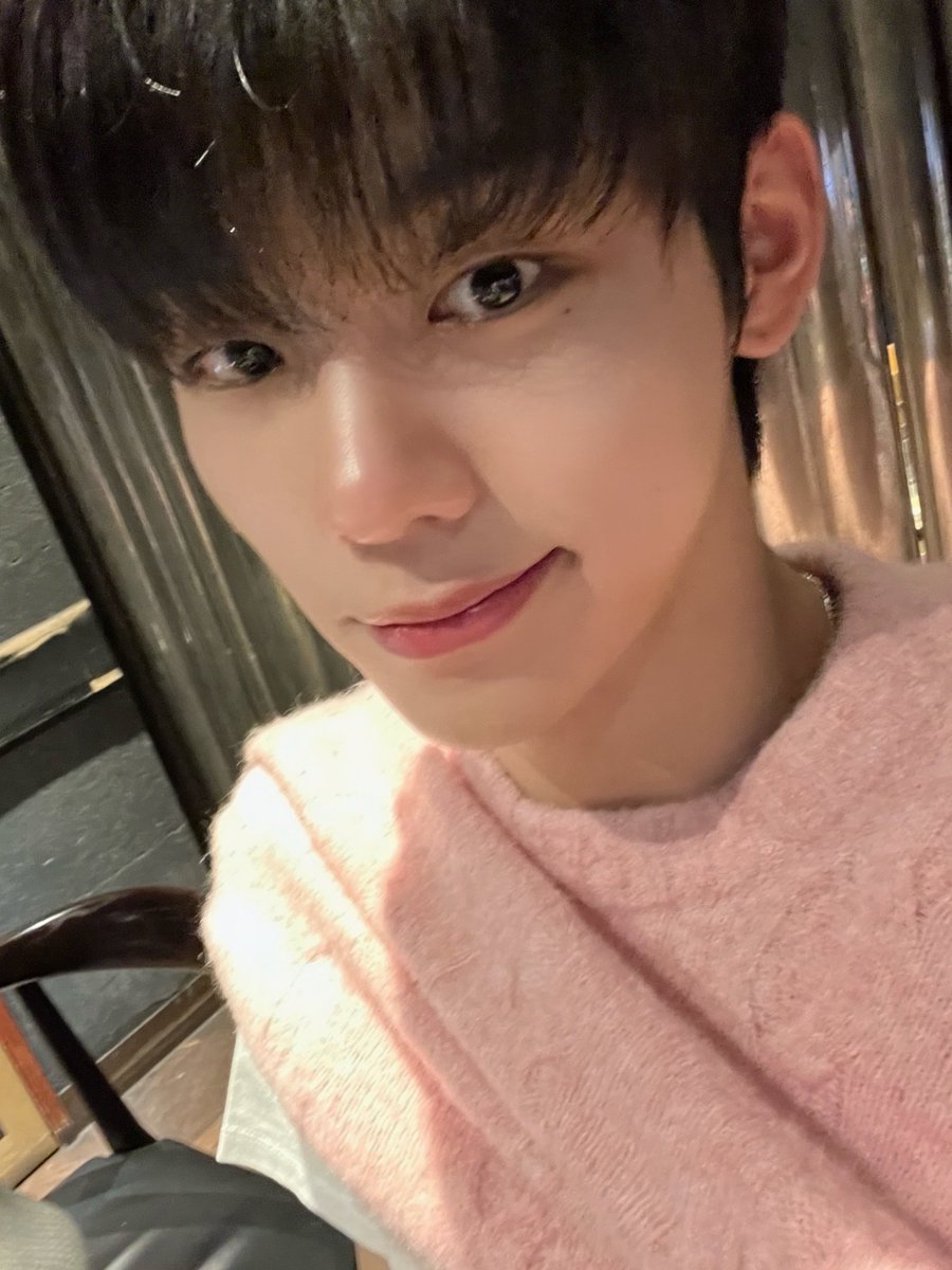 냥 tweet media