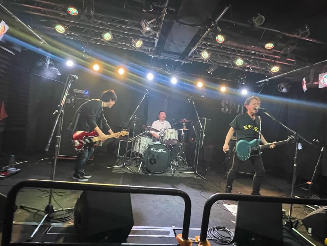americanLeg_ear's tweet photo. american Leg.ear

3月10日(日)　大分Club Spot
初ライブハウス〰️
めちゃくちゃ楽しかったぜ〰️ぃ
来てくれたみんなありがと〰️
またライブします
よろしく〰️🤩 https://t.co/vzsAPe4x40