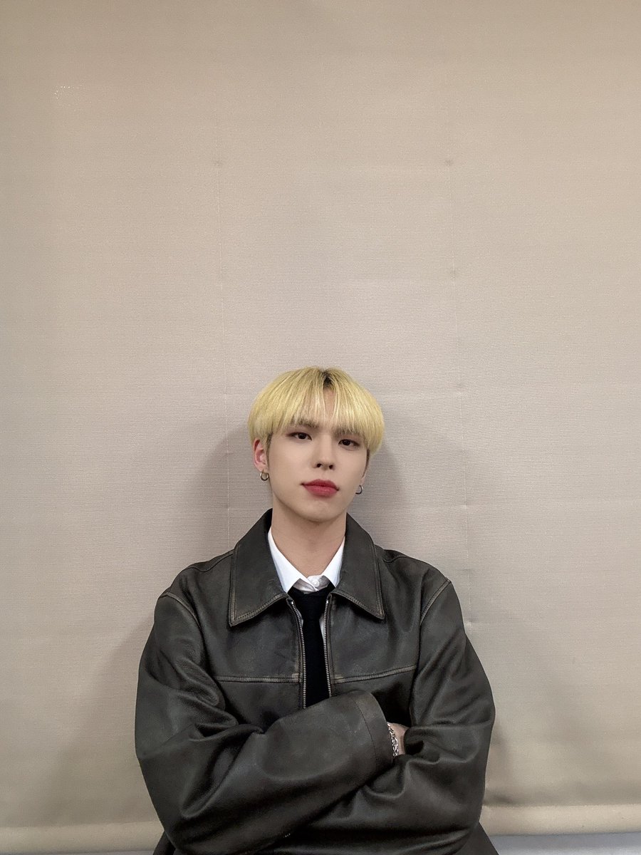 CIX_twt's tweet photo. 재밌었다요🥰✌️

#CIX #FIX #BX #이병곤 #병곤 #평픽사💙 https://t.co/KE4znhHNnf