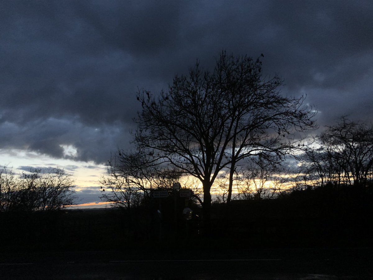 A few local scenes from yesterday’s walk: Searby church reflected Somerby monument at dusk Low Somerby trees Howsham tree silhouetted @LincsSkies Good photo for @peter_levy & @looknorthBBC?