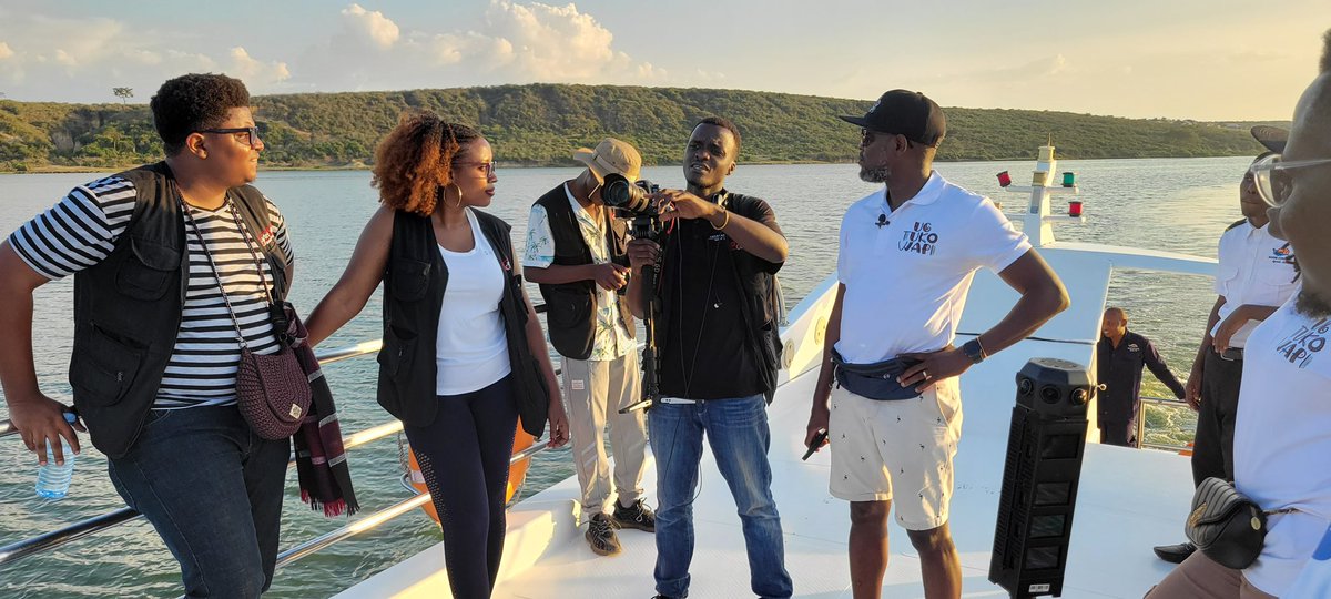 Comrade_Otoa's tweet image. After one week of #UgTukoWapi, I now believe @wekesa_amos on the issues of marketing our country. We are clearly doing a poor job and we need to rethink our strategies. I will share in detail as we put together our documentary on Western Uganda. 
In the documentary we met several…