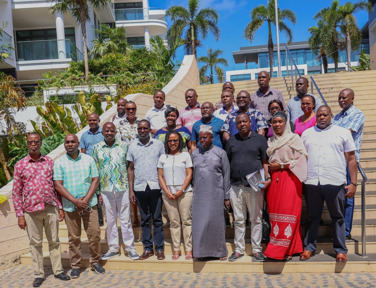 Fishlevy_tf's tweet photo. PS Betsy Njagi, on Friday, led the SDBEF team in sensitizing the Parliamentary Departmental Committee on Blue Economy and Irrigation, chaired by Hon. David Bowen, on the recently published 8 regulations under the FMDA. The FLO is one of the recently published regulations. https://t.co/qHng4J1w3B