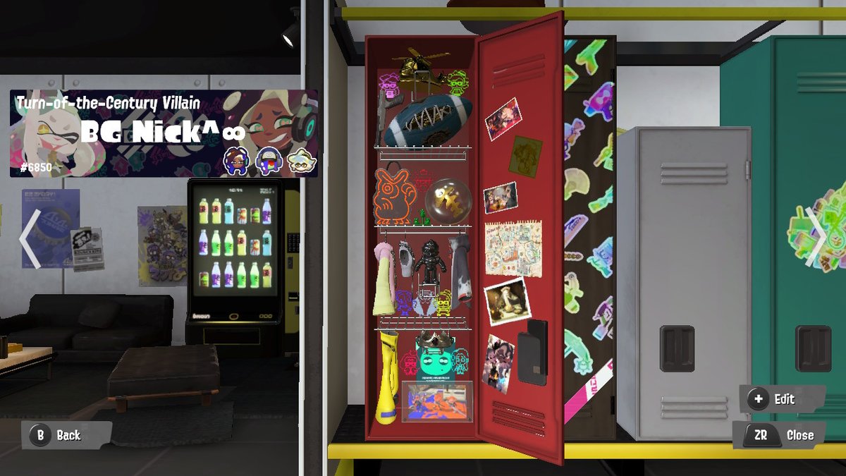 Nickman181818's tweet photo. Oops I accidentally spent 20 minutes redoing my locker #Splatoon3 #NintendoSwitch https://t.co/n10f4m6YdY
