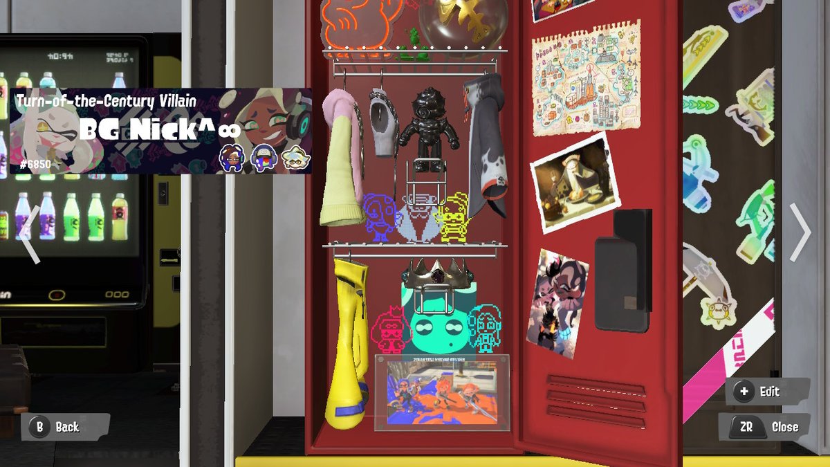 Nickman181818's tweet photo. Oops I accidentally spent 20 minutes redoing my locker #Splatoon3 #NintendoSwitch https://t.co/n10f4m6YdY