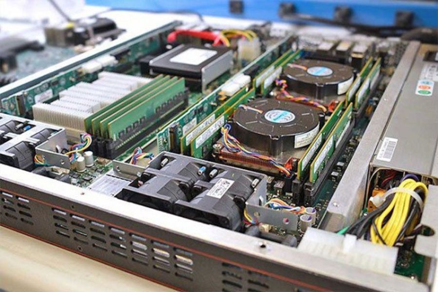 thuevpsgiarevn's tweet image. Blade Server Là Gì? Full Kiến Thức Về Máy Chủ Phiến Từ A-Z
Xem thêm: thuevpsgiare.vn/blade-server-l…
#thuevpsgiare #vpsgiare #fastbyte #vps #thuevps #cloudserver #cloudvps