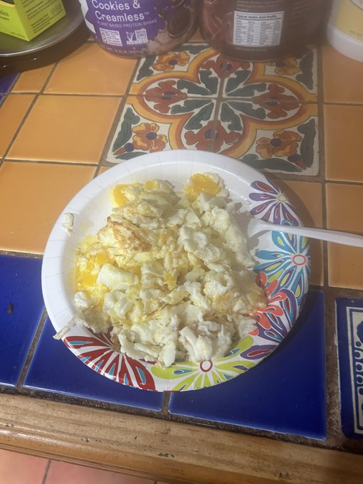 These gym doubles and meal prepping are getting me fucking scary right now. #TrapCity https://t.co/C<a href="/tag/trapcity"class="tags"><span>#trapcity</span></a>