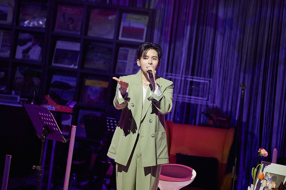 SJofficial's tweet photo. 슈퍼주니어 려욱, 8년 만의 솔로 콘서트 ‘In The Green’ 전석 매진 성황!
‘믿듣’ 보컬 → ‘감동’ 토크·연주 → ‘깜짝’ 밋앤그릿까지 봄맞이 제대로!
“제 목소리로 온전하게 채운 무대, 모두에게 만족스러운 기억되길”

https://t.co/9wx0ct7fij

#려욱 #RYEOWOOK #CONCERT #AGIT #InTheGreen https://t.co/s7mviBRZnq