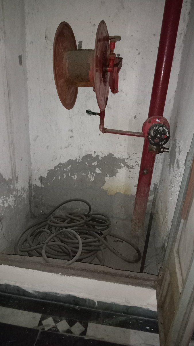 kaul_vk's tweet photo. @FireGhaziabad We the residents of Tower 16/17 of Gulmohur greens housing society Mohan Nagar GZB are at great https://t.co/bfZwjy4YDW fire exit in towers and fire fighting hose reels not working .Neither builder nor RWA bothered. Pl. Intervene and help residents https://t.co/I2SwAcLbpf