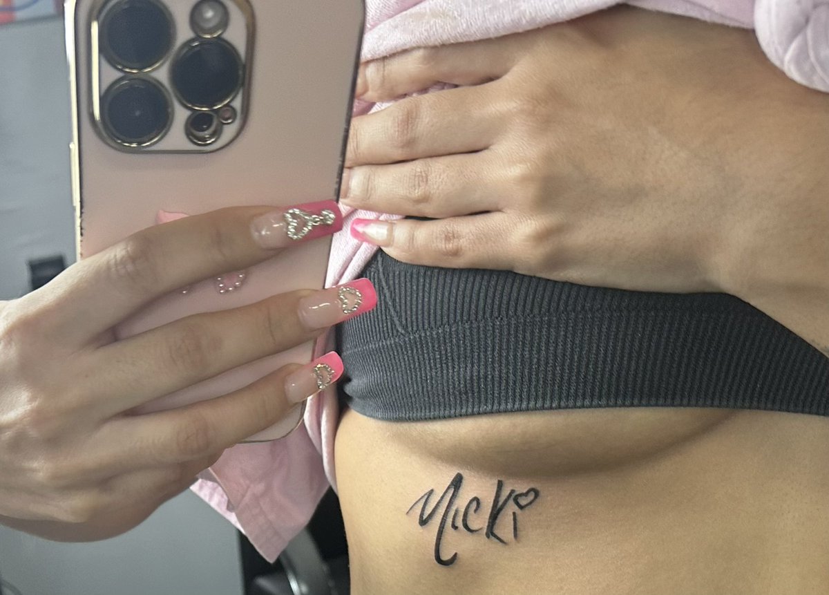 soft boobs 🎀 tweet media