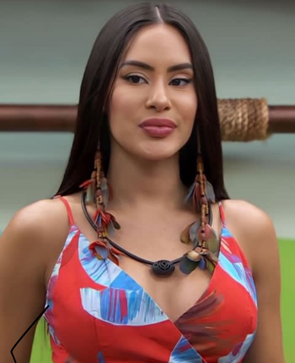 kimschlz_'s tweet photo. Isabelle tinha tudo pra chegar na final, mas se perdeu e ficou igual a Sarah

ficou burra do nada  #BBB24 https://t.co/elvjVsS3Gh