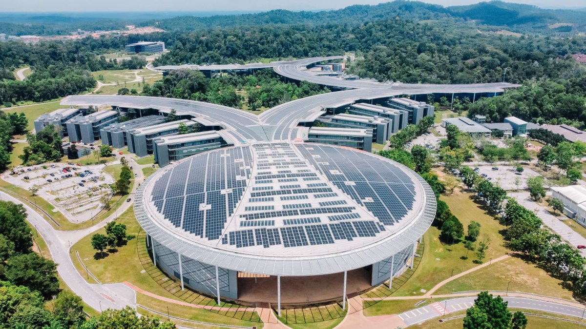 UTP celebrates significant global rankings and student achievements, aiming for sustainable growth. What innovative plans and initiatives will propel it further on the global stage? utp.edu.my/Pages/The-Univ…