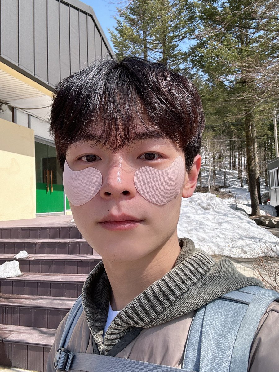 forychanS2's tweet photo. ㅋㅋㅋ귀엽다…. 볼에하트두개를 https://t.co/IwviDCaiyS