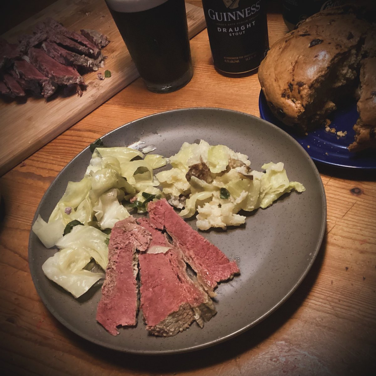 lisathegeekmom's tweet image. My #Irish girls look forward to  our #StPatricksDay meal more than Thanksgiving dinner….good reason, too. It was delicious.

#cornedbeefandcabbage #colcannon #irishsodabread #guinessstout