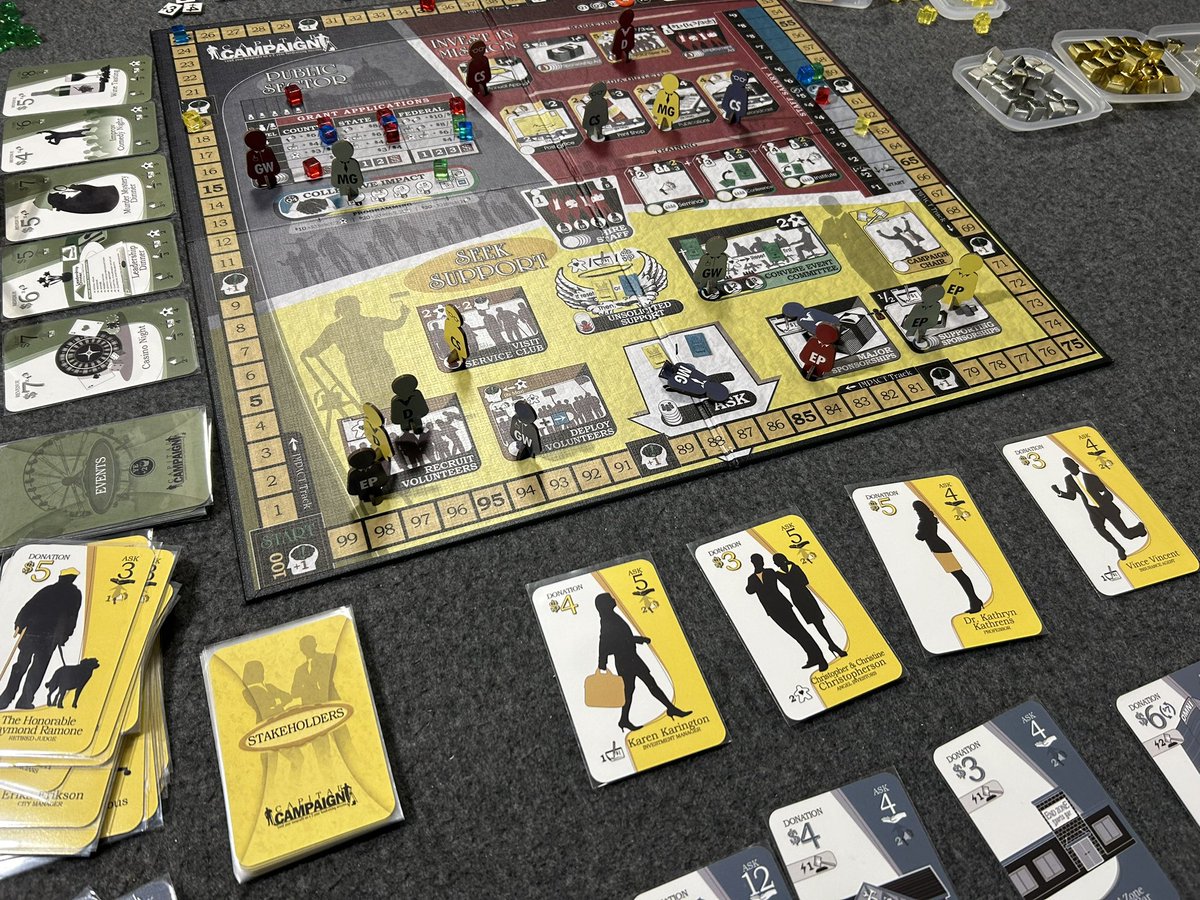 kunosuke11's tweet photo. 昨日はいつもの会From the MoonとCapital Campaignの2戦。どちらもリソースマネジメントゲームでとっても面白かった。勝てなかったけど、やりたいことをやり切ったので納得。月のやつは研究所ゼロプレイは無謀なだったかも
#ボードゲーム
#FromtheMoon
#CapitalCampaign https://t.co/PBdSga5QxS