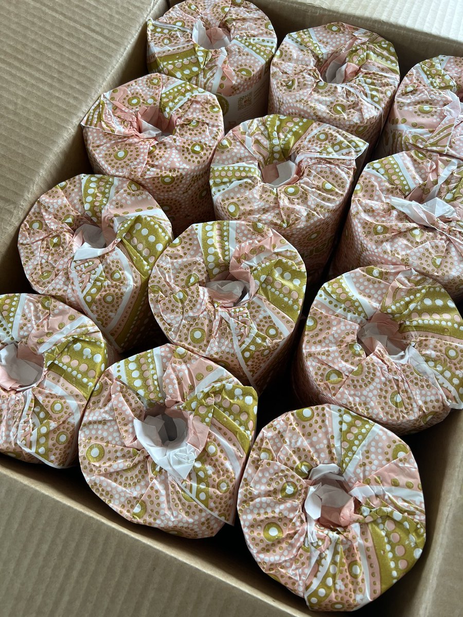Probably my first and last post about loo paper but seriously this is gorgeous and for a good cause.  yarnn.au/products/roll-…