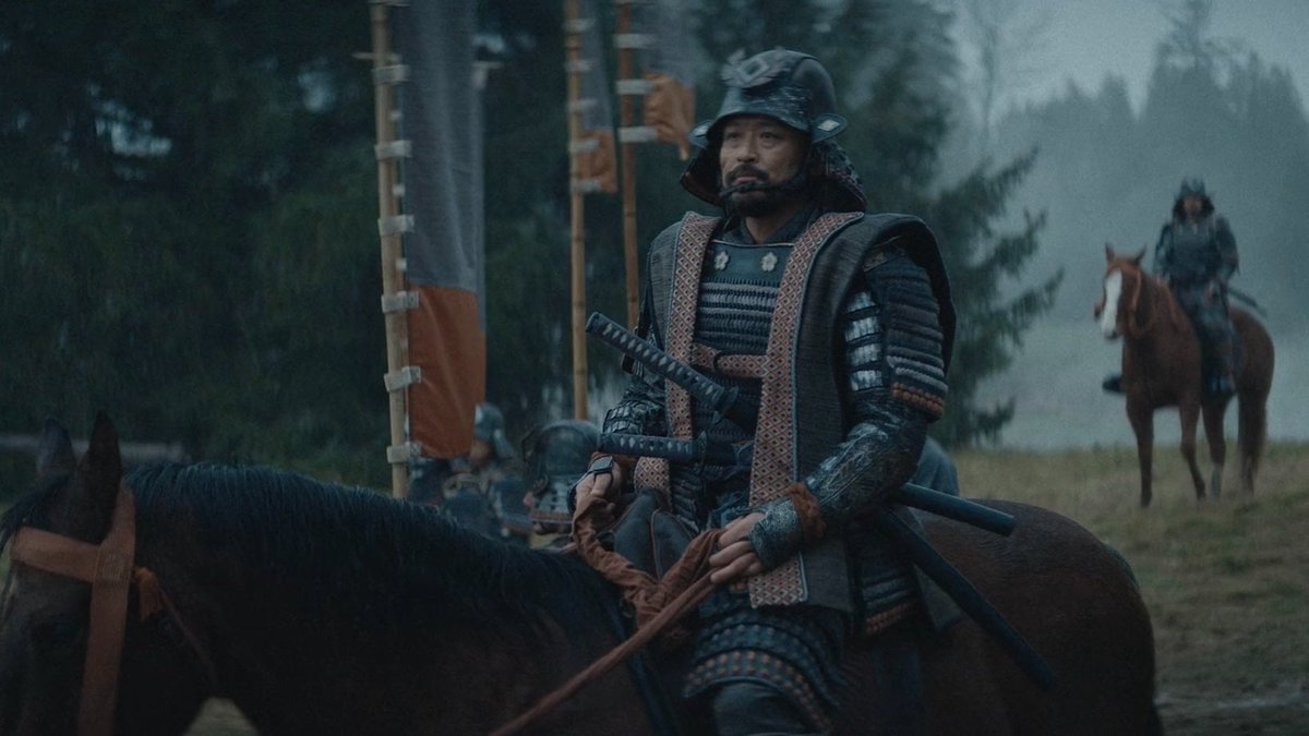 Shogun udah 4 eps dan Minton berani bilang ini salah satu series terbaik yg lagi on going. Seru gila!

Rasanya kayak nonton Game of Thrones tapi dengan politik &amp; strategi ala Jepang. Sadis, brutal, tapi sinematik jg.

Akhirnya ada series yg selalu bikin penasaran tiap minggu.🔥