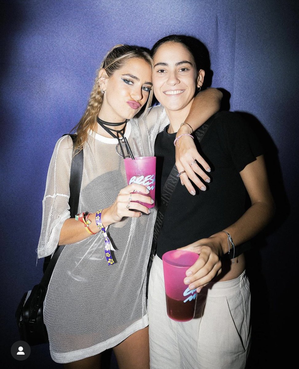 BellotaHG's tweet photo. Ok basta…
Lucia con Rosina
Jacinta con Sabrina 
Se cerró esto 🤭 
#Jabrina
#Lubrina
#Lusina 

LUCIA MERECE VOLVER https://t.co/dcDybF66XN