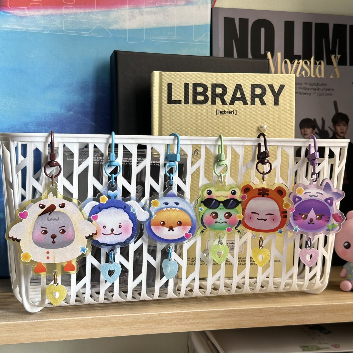 by_d1studio's tweet photo. Monsta X Keyrings &amp; Stickers by D-1 Studio 💘

Pre-order Period: 3/18-4/1
Details &amp; Order Form: https://t.co/bQtZonZx1f

For international orders/interested GO managers, please send a DM 💌

⭐️ Giveaway (PH Only): follow, RT, &amp; tag a friend for a chance to win a keyring! https://t.co/sBkDaes864