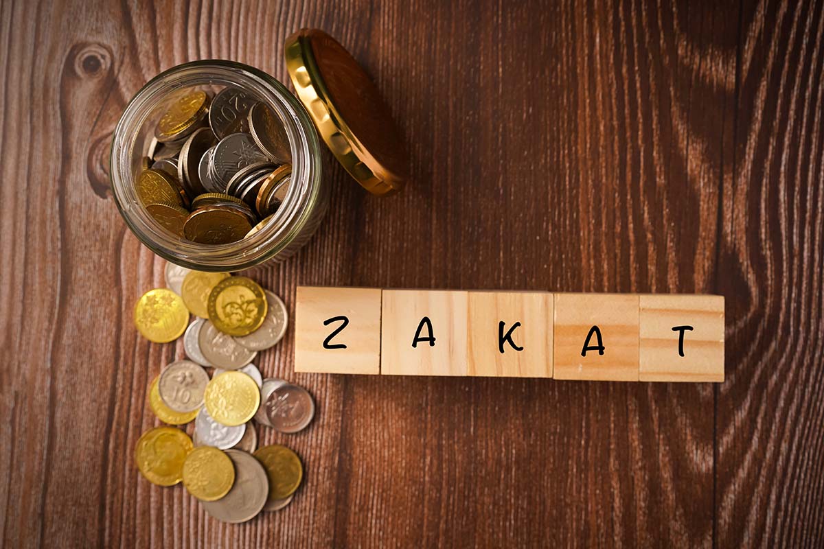mes_indonesia's tweet photo. #ShariaEconomyThread: Literasi Zakat: Menyadarkan Masyarakat akan Pentingnya Profesi Amil
Sobat MES! Tahukah kalian, tugas amil ternyata lebih dari sekadar pengumpul zakat! Lalu, apa saja di balik tirai tugas mereka? Temukan jawabannya di sini! https://t.co/VnqRw6eO70