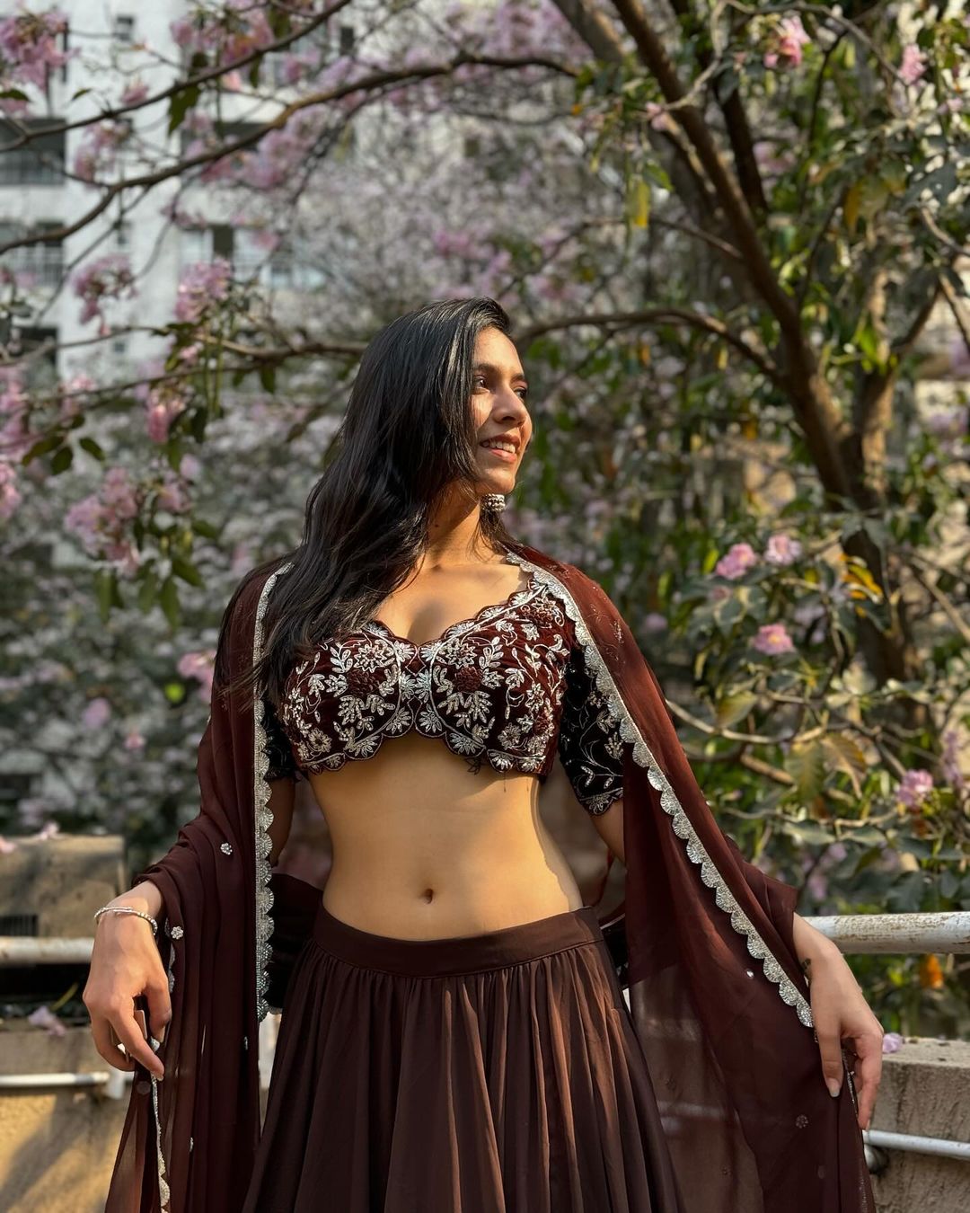 GI7O_ZPbAAAXG2Q?format=jpg&name=large